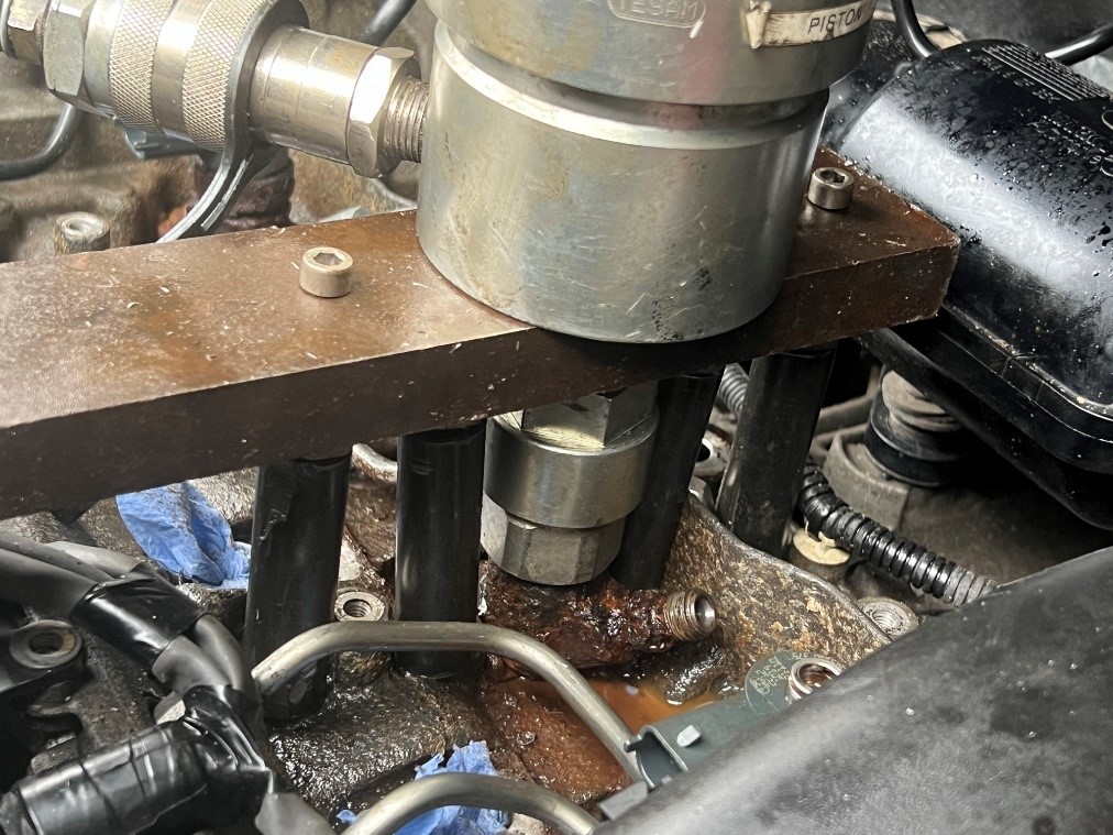 injector pulling